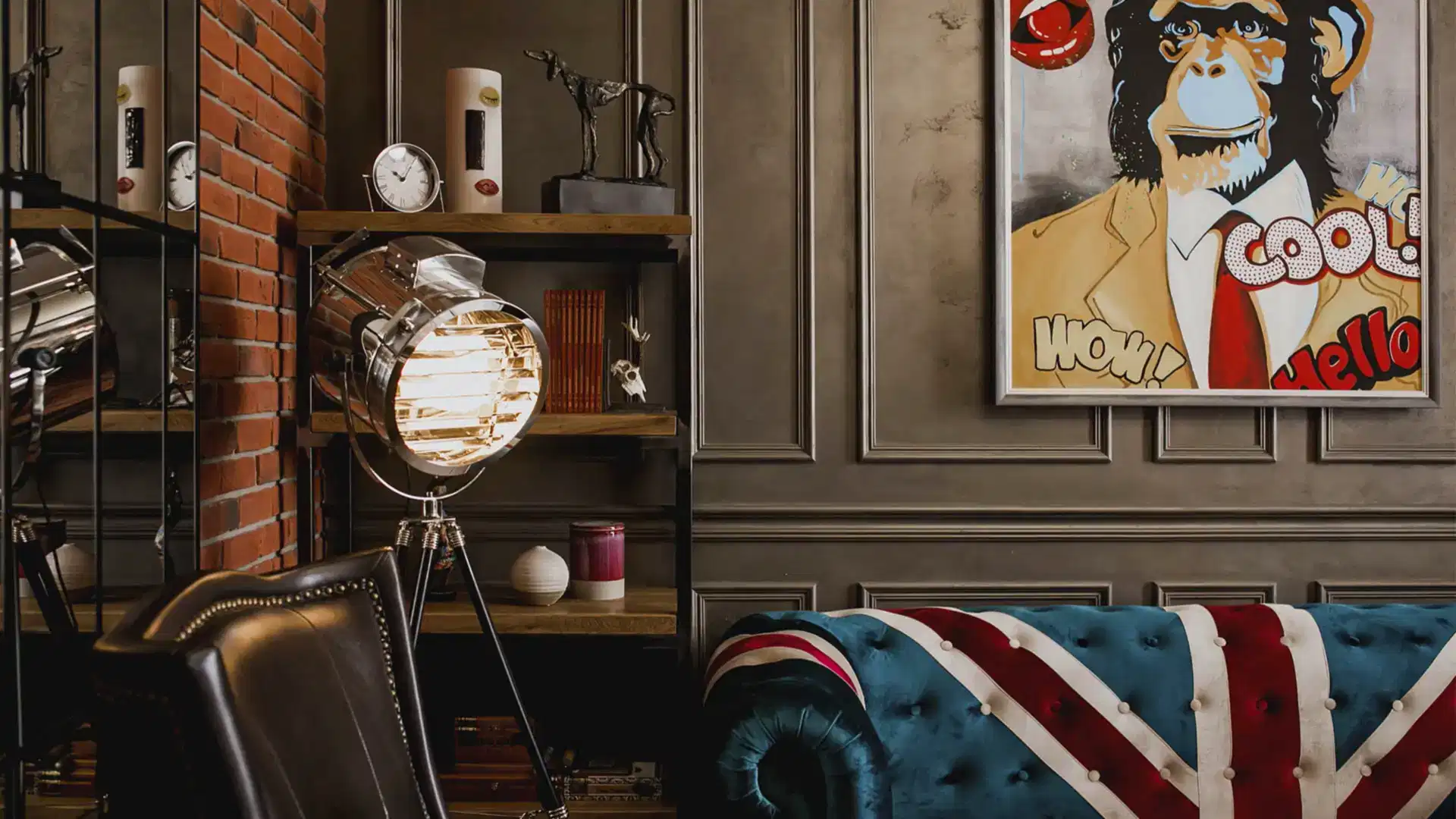 main-background-image